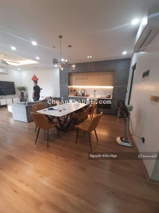 Bán nhà LK Nguyễn Lương Bằng, Q, Đống Đa, 100m2-5 tầng, mt 5m, ô tô tránh, kinh doanh văn phòng.