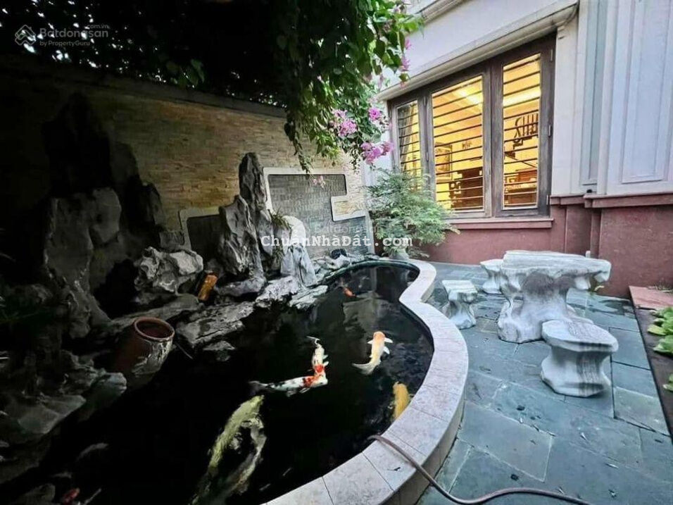 Bán nhà sân vườn Đặng Văn Ngữ, 116m2 x 5 tầng x MT 7m, gần hồ, gần công viên giá 24 tỷ