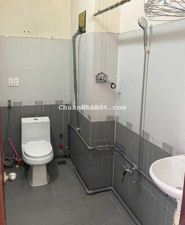 BÁN CĂN NHÀ SÁT BÌNH CHÁNH, 157M2, NHÀ 1 TRỆT 2 LẦU, SỔ HỒNG RIÊNG, GIÁ 2 TỶ050 BÁN CĂN NHÀ SÁT BÌNH CHÁNH, 157M2, NHÀ 1 TRỆT 2 LẦU, SỔ HỒNG RIÊNG, GIÁ 2 TỶ050