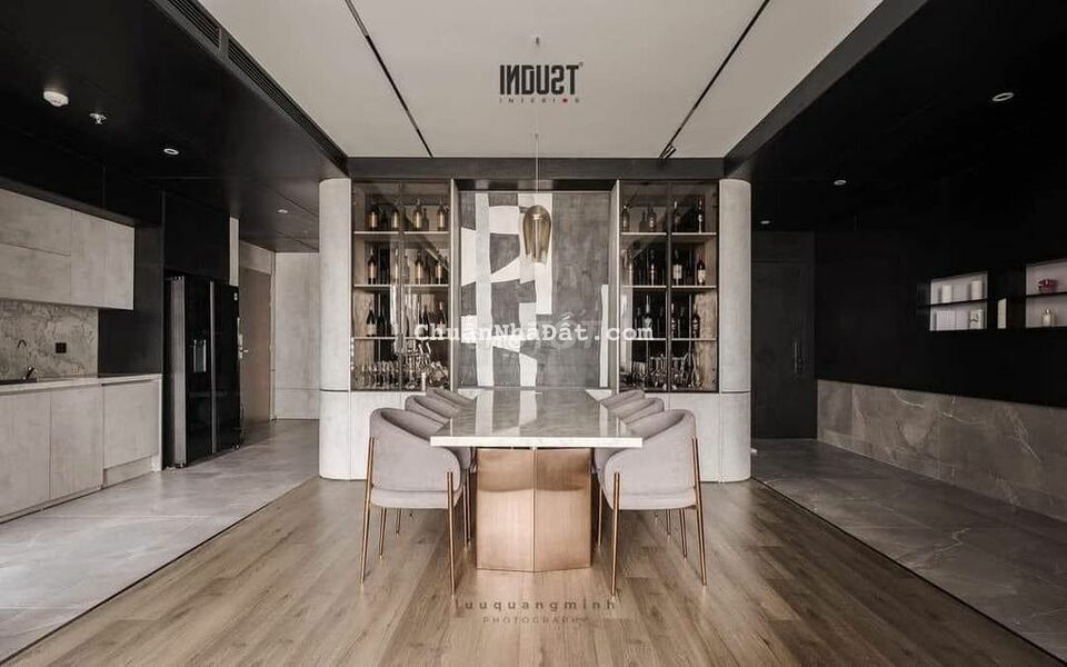 CHUNG CƯ CAO CẤP Vinhomes Metropolis 145m2 - Liễu Giai Kim Mã -LÔ GÓC