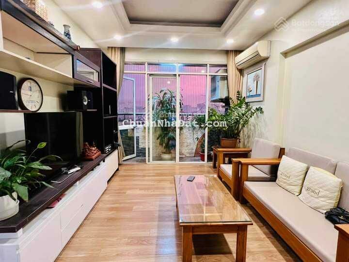 Chính chủ gửi bán căn hộ 3 OCT3B 3PN tại khu đô thị Resco Cổ Nhuế, DT 104m2 giá chỉ 3.15 tỷ