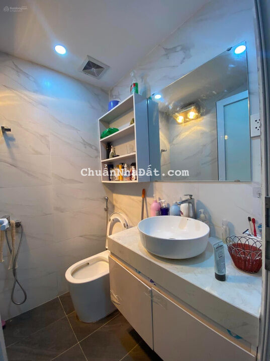 Bán chung cư toà Intracom Cầu Diễn 96m2, 3PN, full nội thất, chỉ xách vali đến ở, giá chào 3.3 tỷ Bán chung cư toà Intracom Cầu Diễn 96m2, 3PN, full nội thất, chỉ xách vali đến ở, giá chào 3.3 tỷ