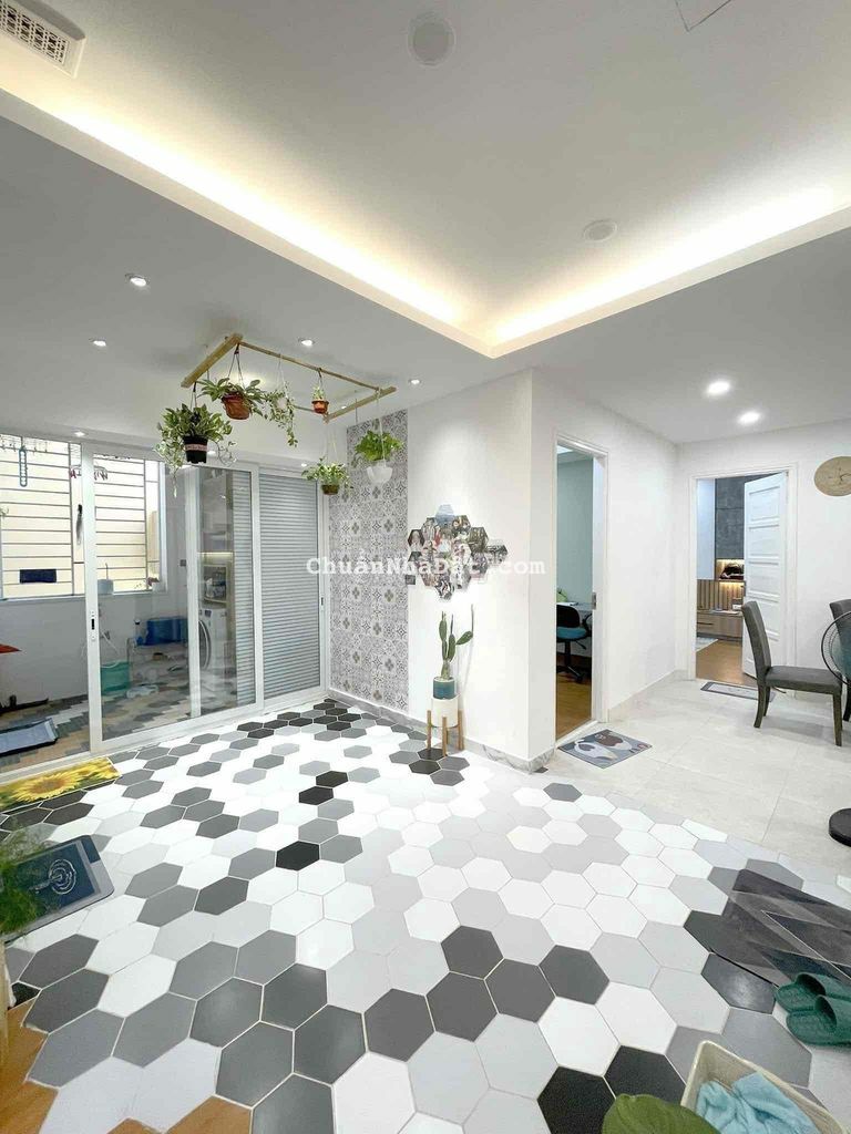 3.3 TỶ_NAM TRUNG YÊN_115M2_CẦU GIẤY_THANG MÁY_3PN_CĂN GÓC_SỔ ĐỎ_OTO