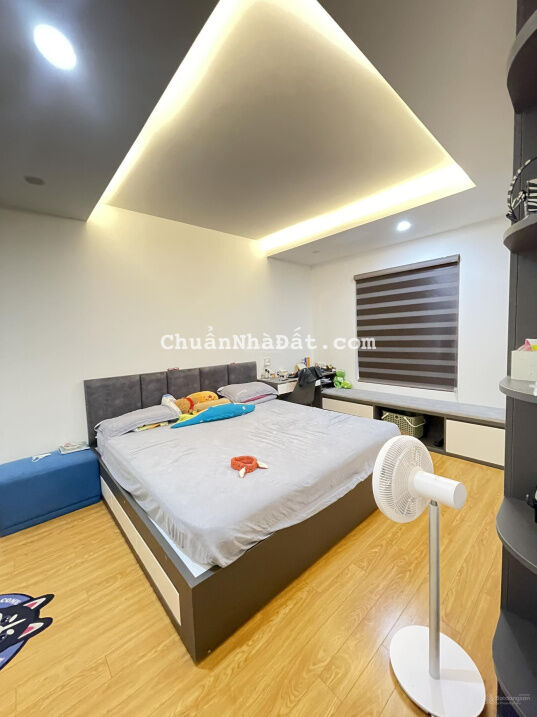 Bán chung cư Trung Kính, Quận Cầu Giấy, full nội ban công cực đẹp thoáng chỉ nhỉnh 3.55 tỷ Bán chung cư Trung Kính, Quận Cầu Giấy, full nội ban công cực đẹp thoáng chỉ nhỉnh 3.55 tỷ