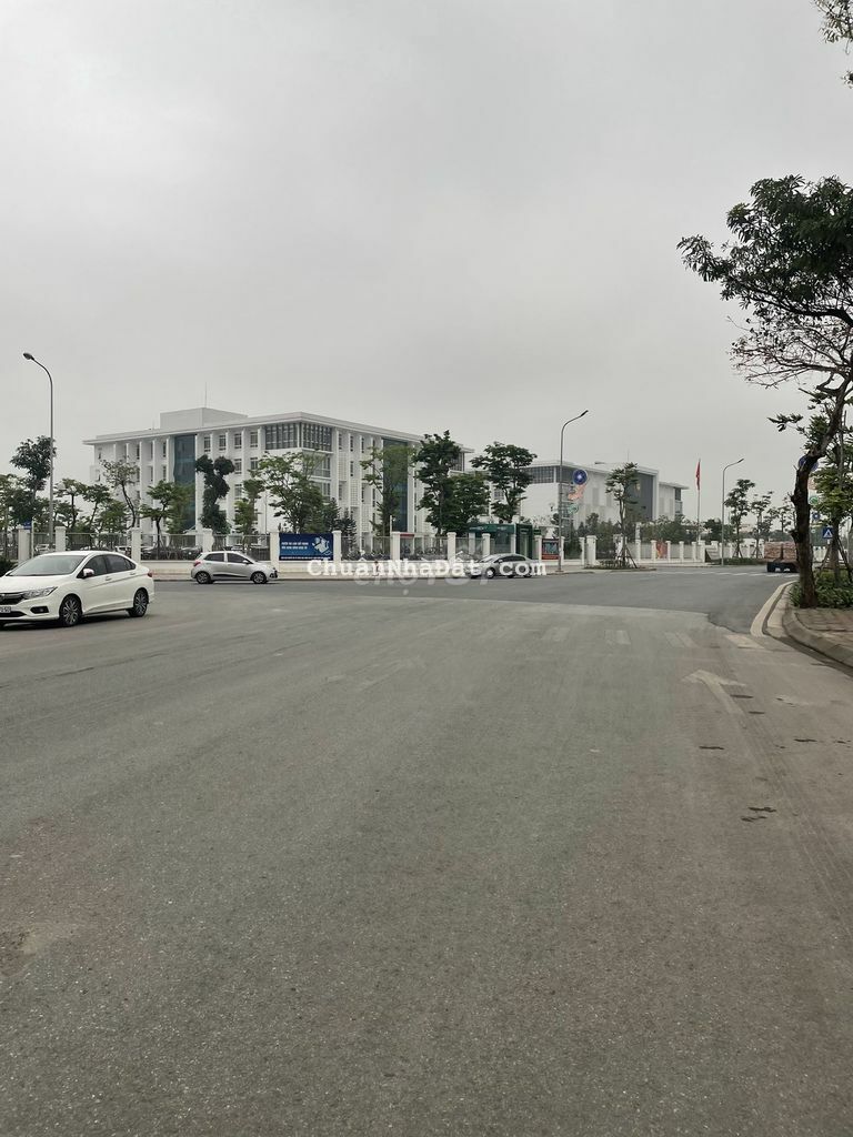 Bán Căn Bluestar 60m Đã hoàn thiện full nội thất giá 1.7x tỷ Bán Căn Bluestar 60m Đã hoàn thiện full nội thất giá 1.7x tỷ