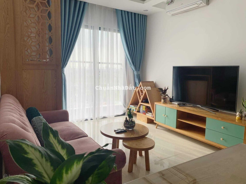 Bán căn chung cư full đồ, DT 69,9m2 tại Hope Residences Phúc Đồng, tầng trung view đẹp