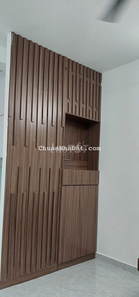 Bán gấp CC Lầu 2, 45m2 44B Trần Quang Khải, Q1 Gíá bán 2.65tỷ