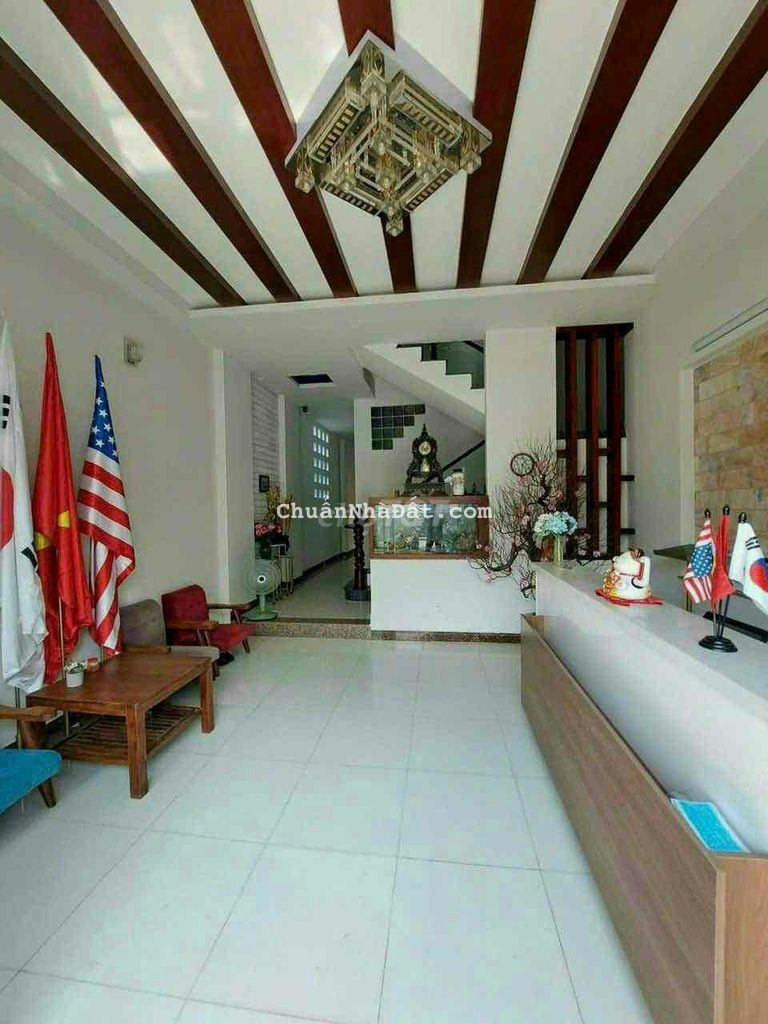 bán chung cư quận 4,sát bên Q1 giá 2tỷ 850