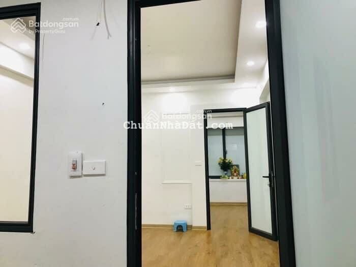 Bán nhanh căn 2 ngủ 45m2, tập thể Thanh Xuân Bắc, hướng Đông Nam, để lại đủ đồ, giá 1.37 tỷ