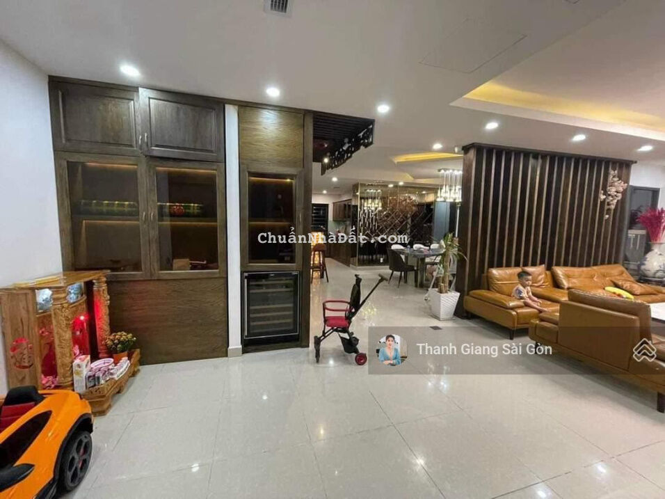 Bán gấp Penthouse The Navita Tam Bình 200.9m2 4 PN - tặng trọn bộ nội thất