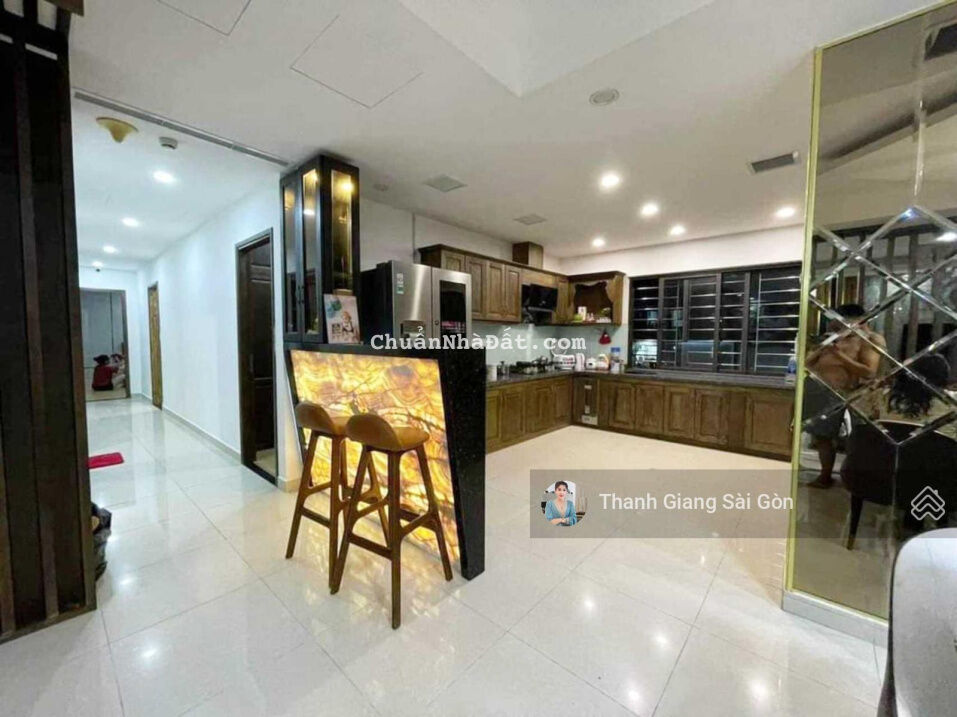 Bán gấp Penthouse The Navita Tam Bình 200.9m2 4 PN - tặng trọn bộ nội thất