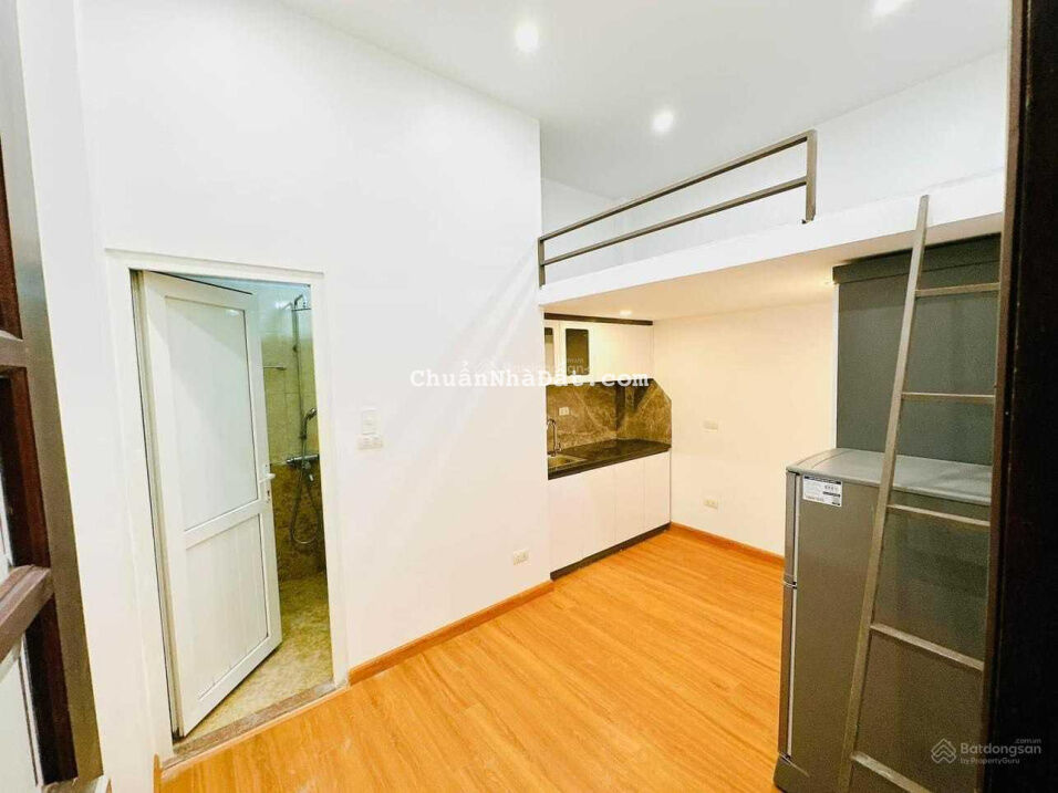 Bán chung cư mini Võng Thị, vài bước ra Hồ Tây, 40m2 x 7 tầng, MT 12.3m, ô tô đỗ cửa, lô góc