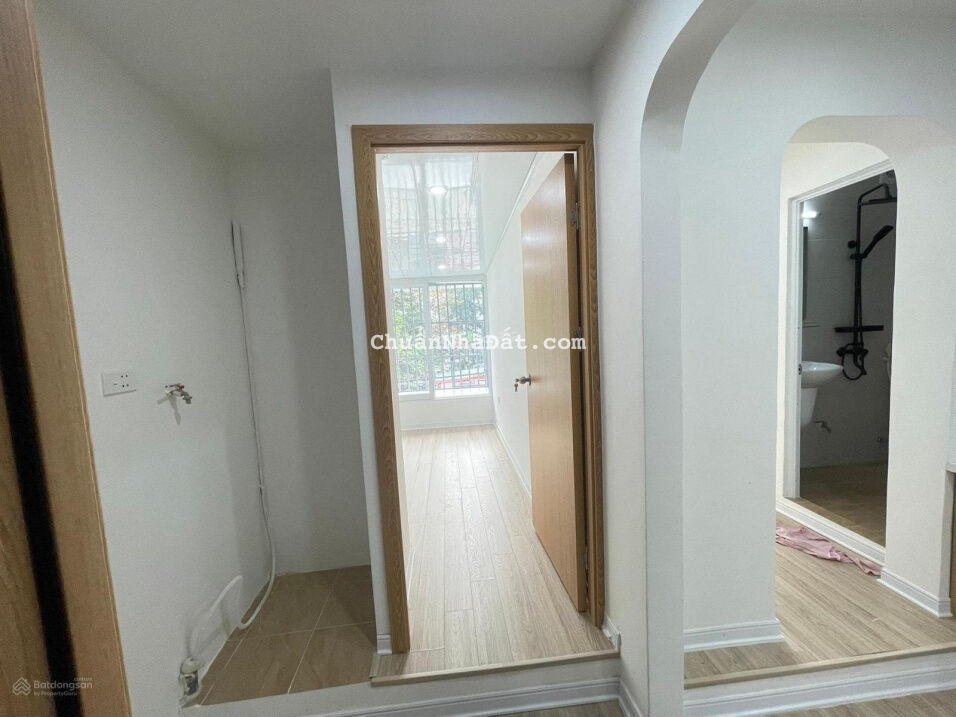 Bán nhà tập thể Giao thông vận tải đường Láng 41 m2, sàn gỗ, đủ đồ, chỉ 1.6 tỷ - 0982167284