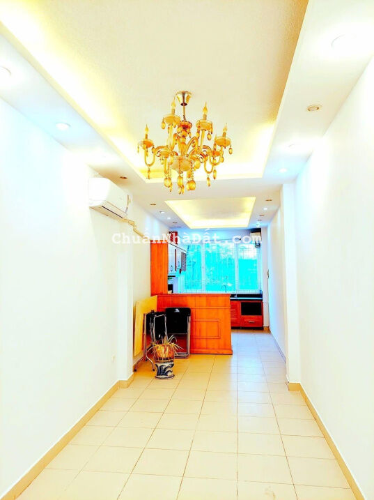 Bán nhà mặt phố TT Ba Đình - vỉa hè - kinh doanh đỉnh - 5 tầng, 39m2, giá chỉ 302tr/m2