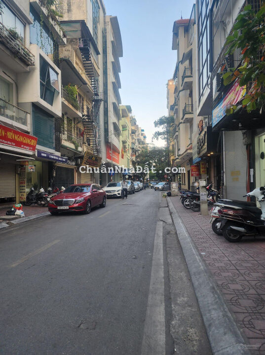 Bán nhà mặt phố Phạm Hồng Thái - Ba Đình - 65m2 - MT 4.6m - Giá 27 tỷ - LH 0938010596