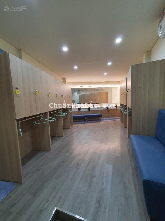 Bán nhà mặt phố TT Ba Đình vỉa hè rộng - kinh doanh đỉnh cho thuê 60tr/th - 4T, 74m2, giá chỉ 24 tỷ Bán nhà mặt phố TT Ba Đình vỉa hè rộng - kinh doanh đỉnh cho thuê 60tr/th - 4T, 74m2, giá chỉ 24 tỷ