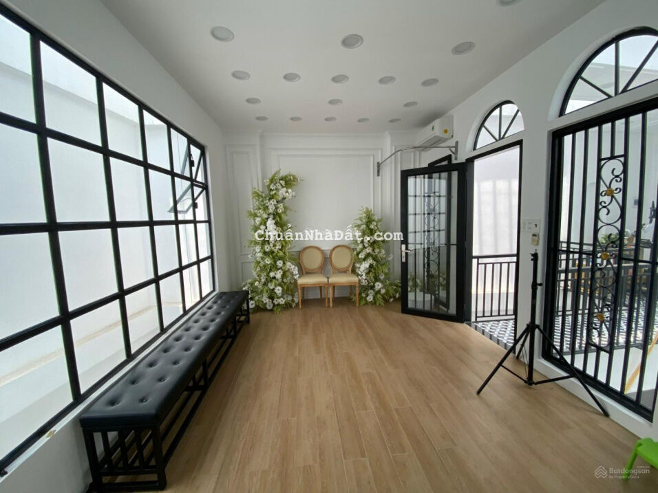 Nhà 2 lầu mặt tiền gần chợ An Bình 10.5 tỷ, ngang 5.5m (nở hậu) đang cho thuê 35 triệu / tháng