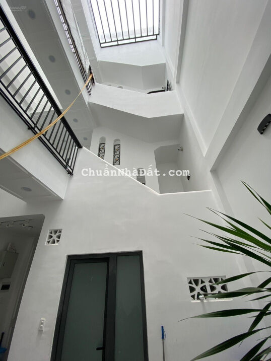 Nhà 2 lầu mặt tiền gần chợ An Bình 10.5 tỷ, ngang 5.5m (nở hậu) đang cho thuê 35 triệu / tháng