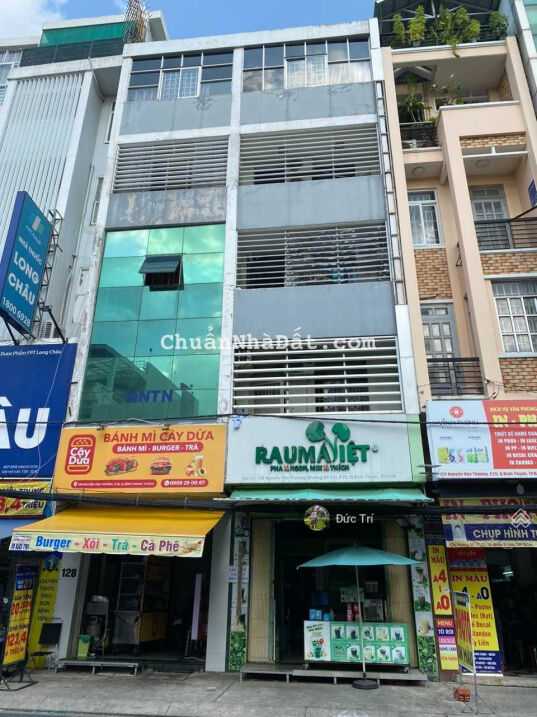 Bán tòa nhà siêu mặt tiền Phan Đăng Lưu-Nơ Trang Long - DT: 5.7 x 28m - hầm + 6 lầu - giá 32 tỷ TL