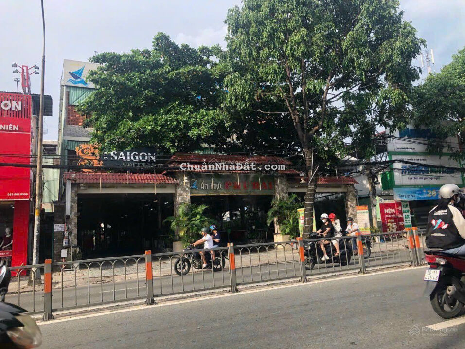 Bán nhà siêu vị trí mặt tiền Nguyễn Gia Trí (D2 củ) - DT: 9 x 21m - 3 lầu - Giá bán: 50 tỷ TL