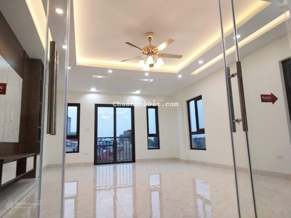 Bán nhà MP Trung Hoà, Cầu Giấy, DT 105m2, MT 5,5m, 6 tầng TM, 50 tỷ Bán nhà MP Trung Hoà, Cầu Giấy, DT 105m2, MT 5,5m, 6 tầng TM, 50 tỷ