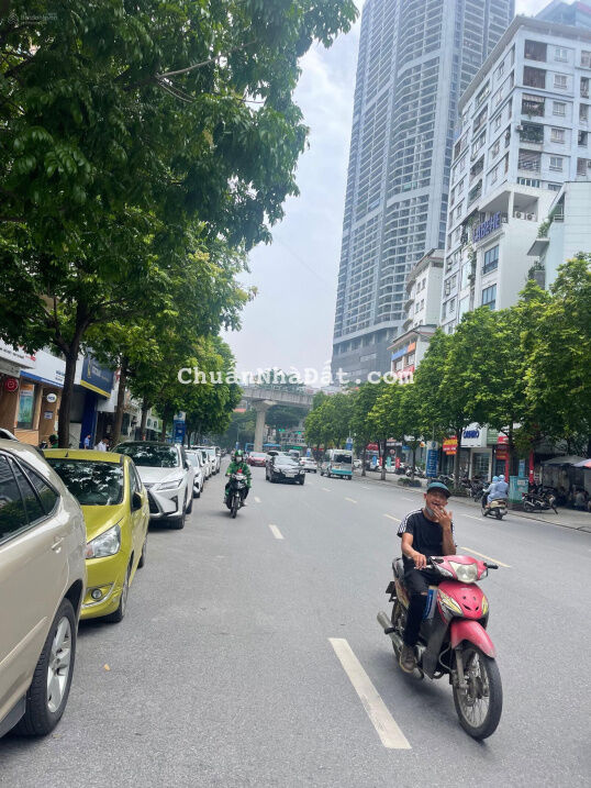 Bán nhà mặt phố trung tâm quận Cầu Giấy 105m2 mặt tiền 5.8m, 2 thoáng kinh doanh đỉnh, nhỉnh 50 tỷ