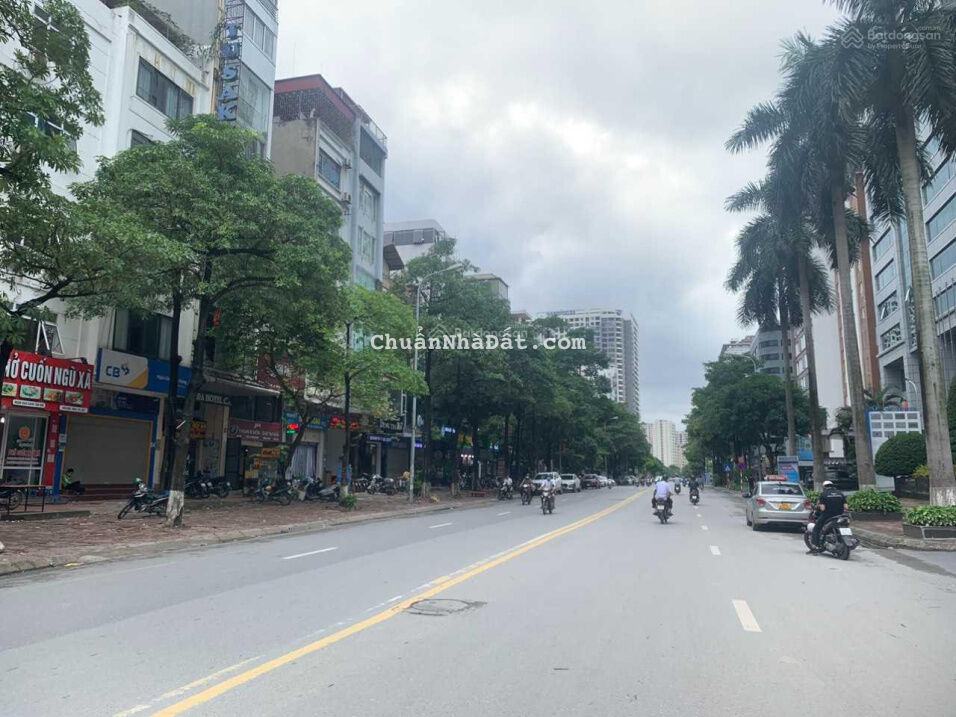 Chính chủ bán gấp nhà 60m2 phố Duy Tân, vỉa hè đá bóng, 2 mặt tiền, kinh doanh sầm uất giá 14.5 tỷ Chính chủ bán gấp nhà 60m2 phố Duy Tân, vỉa hè đá bóng, 2 mặt tiền, kinh doanh sầm uất giá 14.5 tỷ