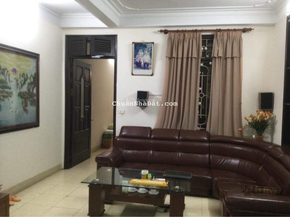 Chủ nhà có việc cần bán gấp, giảm sốc 7.1 tỷ. Giá chào mới 17.9 tỷ. Nhà phố Hồ Tùng Mậu 67m2