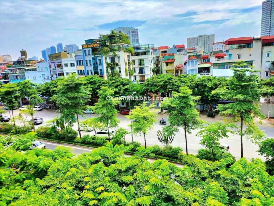 Bán nhà mặt phố Võ Chí Công. Giá rẻ, dòng tiền 35tr/ tháng, vỉa hè 9m, diện tích 79m2, mặt tiền 7m