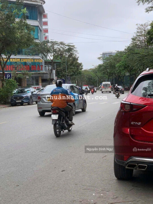 Bán mặt phố Trần Kim Xuyến 95m2x6T có hầm. Vỉa hè kinh doanh đỉnh. Giá cực ngon chỉ có 52 tỷ