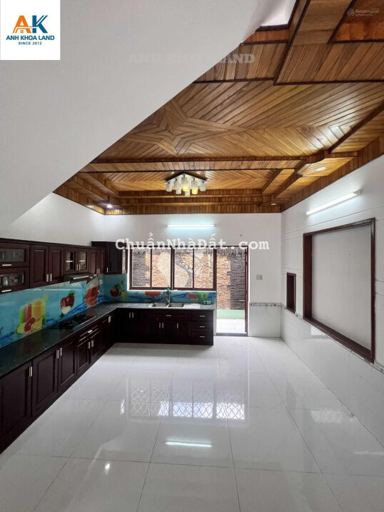 Hàng vip hiếm có! Bán nhà khu trung tâm hành chính - vị trí đắc địa duy nhất nhà 1T2L - chỉ 6,x tỷ