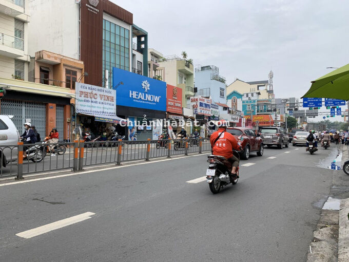 Ngộp lắm rồi cần bán nhanh mặt tiền Phan Văn Trị P7 GV (4.2*25m) cấp 4 giá 16.8tỷ TL, LH 0984328775