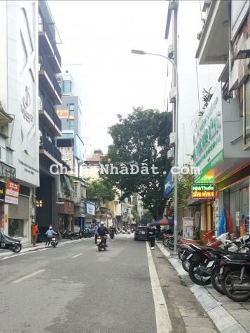 Bán đất (nhà cũ) DT 165m2, MT 6.2m mặt phố Mai Hắc Đế, đoạn Vincom Bà Triệu