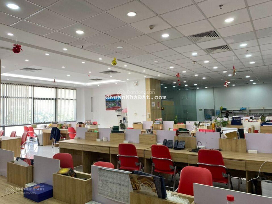 Bán tòa văn phòng mặt phố Trần Khát Chân 168m2 x 6T x MT 8.5m, KD, vỉa hè 5m, cho thuê 500tr/tháng