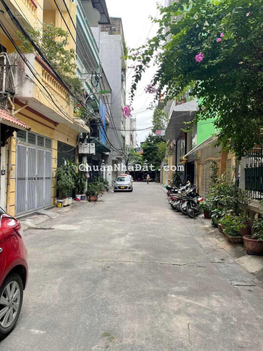 Bán nhà phố Lạc Trung, phân lô, ô tô, DT 98m2, 5 tầng, giá 12.5 tỷ