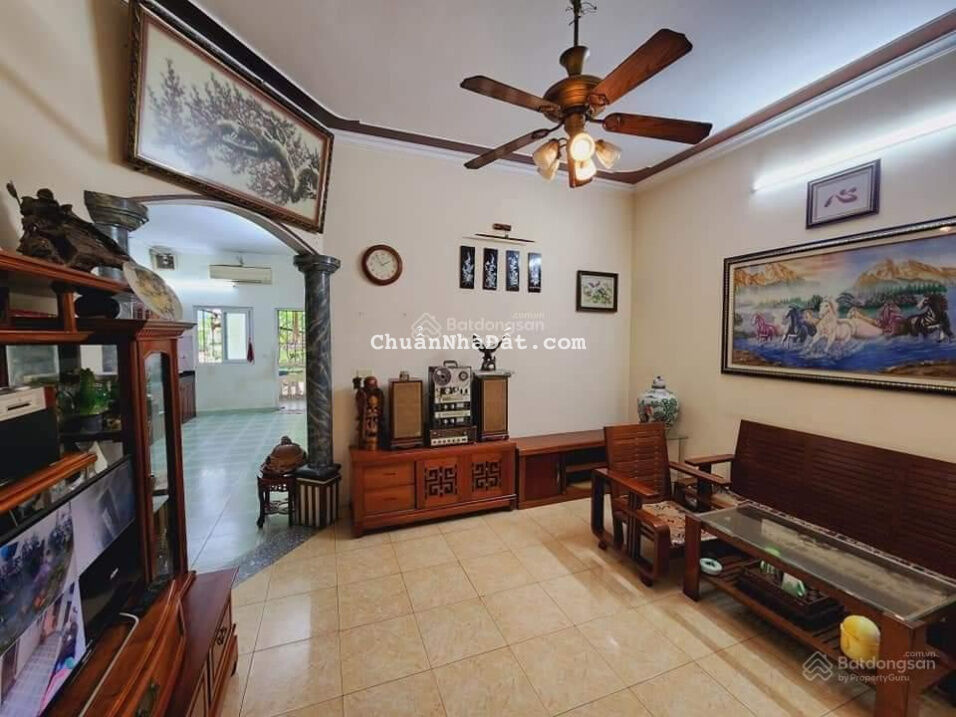 Chính chủ nhờ bán nhanh nhà mặt phố Q Hoàn Kiếm. 103m2 23. X tỷ. Mặt phố cổ mặt tiền siêu đẹp Chính chủ nhờ bán nhanh nhà mặt phố Q Hoàn Kiếm. 103m2 23. X tỷ. Mặt phố cổ mặt tiền siêu đẹp