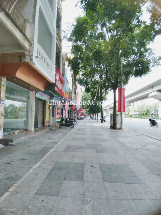 Bán nhà mặt phố Quang Trung, Hà Đông, kinh doanh, vỉa hè, DT 40m2, 5 Tầng, MT 3,5m, Giá 7,45 tỷ.