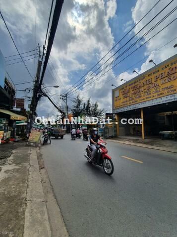 Bán nhà MT Phan Văn Hớn,Bà Điểm, Hóc Môn.DT 19x53, Vị trí siêu đẹp KDC Hiện Hữu,thổ cư 700m2