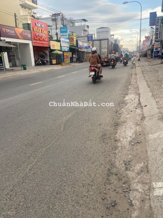 Bán nhà MT Nguyễn Ảnh Thủ (8x18)m giá 11.5 tỷ TTT, H. Hóc Môn (sát Q12)