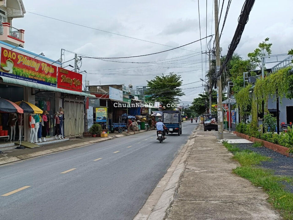 Bán nhà mặt tiền đường Phạm Thị Giây, xã Thới Tham Thôn Hóc Môn