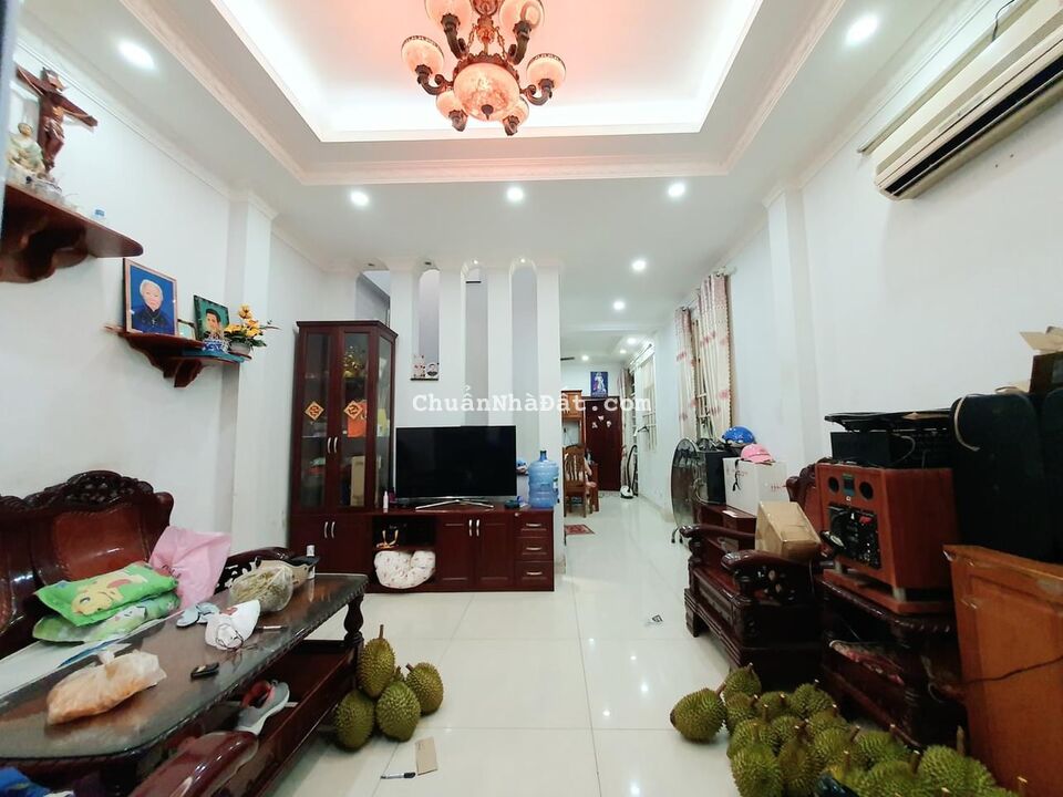 Nhà Đẹp Linh Đông, 3 Tầng, 4PN, 130m2 Ngang 7m, Đường Rộng 10m. Chỉ 6 tỷ 5 TL