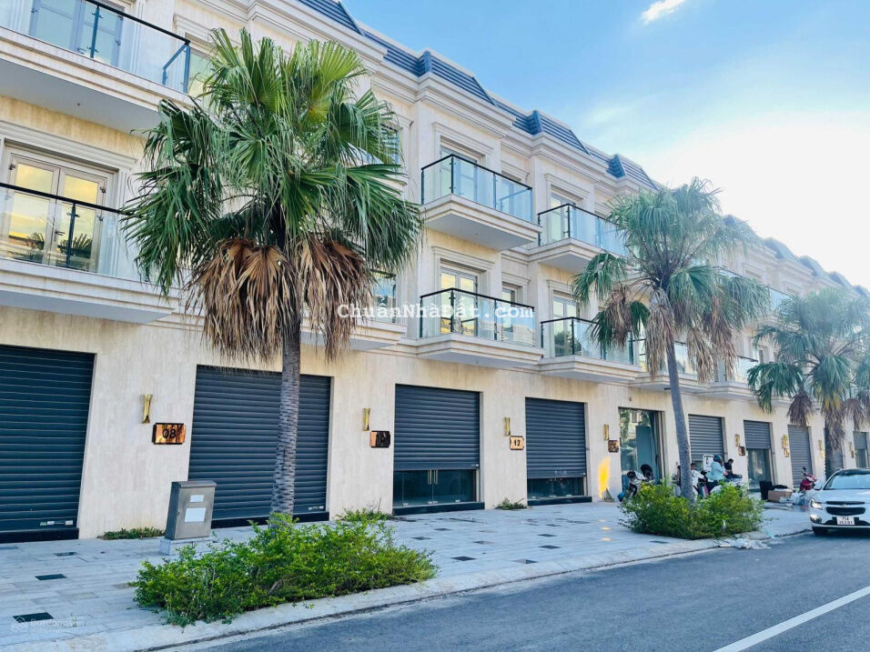 Cần bán nhà 3 tầng trục đường 15m lề mỗi bên 5m tại KĐT Lakeside full ngoại thất chỉ 4 tỷ bán nhanh