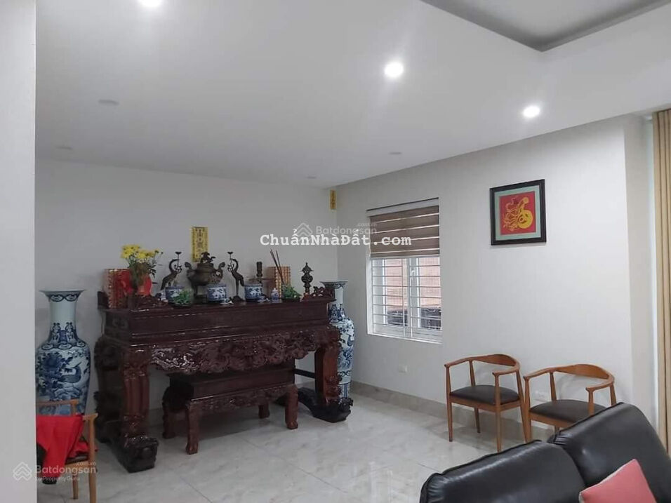 Bán nhà đẹp phố Việt Hưng KĐT Việt Hưng Quận Long Biên