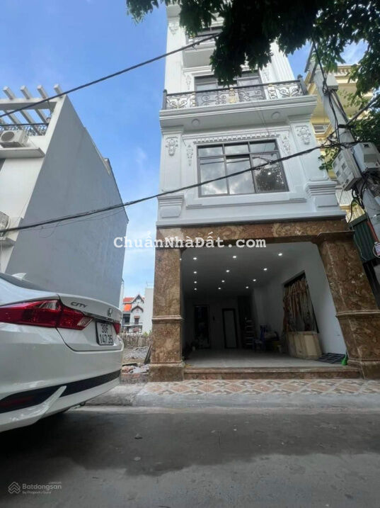 Bán nhà 6 tầng, thang máy, gara ô tô, 40m2, kinh doanh đa dạng, phố Thượng Thanh, Long Biên