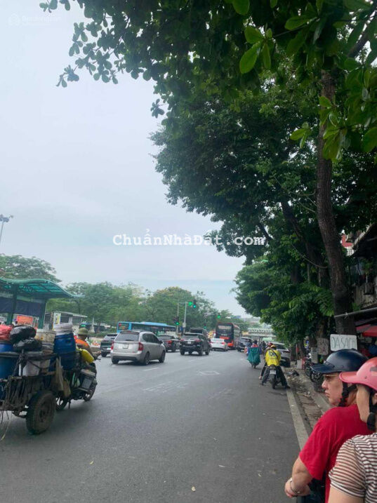 Bán nhà 85m2 mặt phố Gia Thượng, nhà 6 tầng, có gara ô tô Bán nhà 85m2 mặt phố Gia Thượng, nhà 6 tầng, có gara ô tô