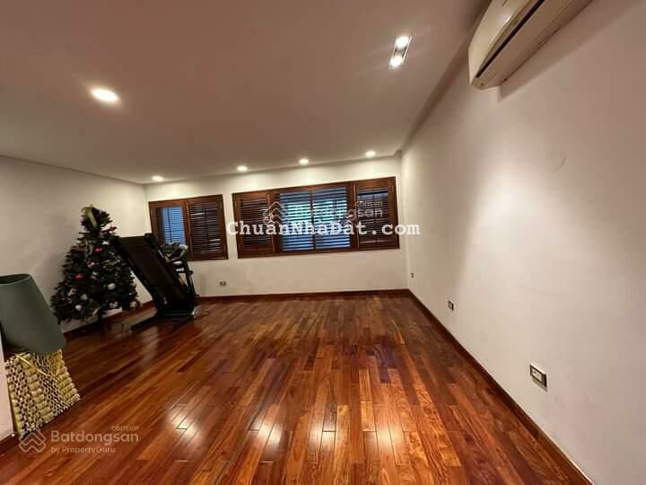 Mặt đường Liên Cơ, Nam Từ Liêm. Diện tích 105 m2 x 4 lô góc hai mặt tiền 18 m giá 23.5 tỷ