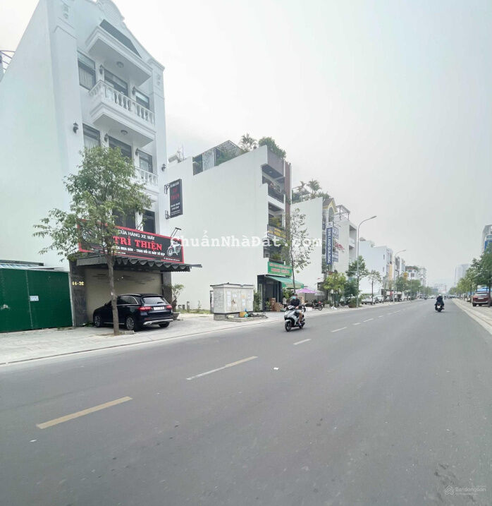 Bán nhà 4 tầng khu đô thị Hà Quang 2 đường Số 4, 130m2 ngang 6m giá 14,5 tỷ