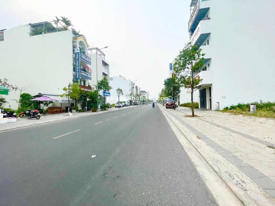 Bán nhà 4 tầng khu đô thị Hà Quang 2 đường Số 4, 130m2 ngang 6m giá 14,5 tỷ