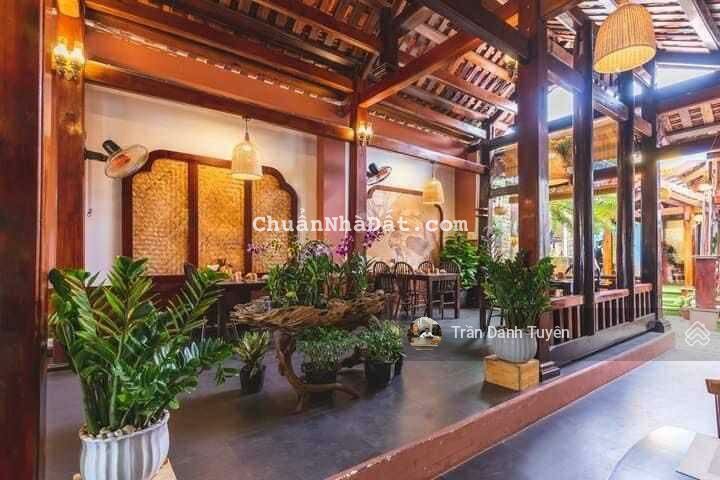 Bán căn nhà gỗ cực đẹp mặt tiền đường Dã Tượng - Nha Trang, tương lai QH 2 mặt tiền, thuận tiện KD