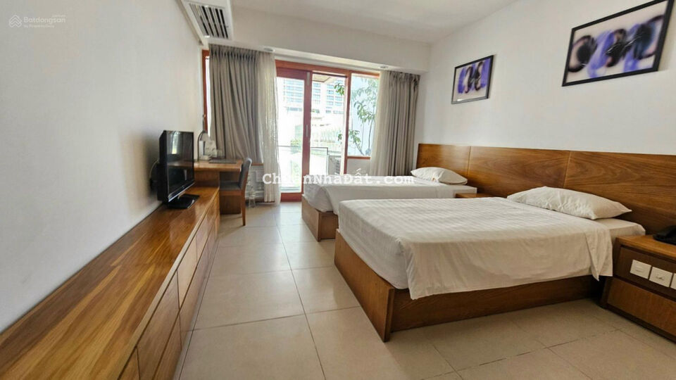 Khách sạn nha trang 12 tầng khu phố tây gần biển